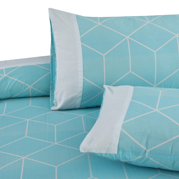3 Pcs Cuffed Printed Bedsheet Set - 1383