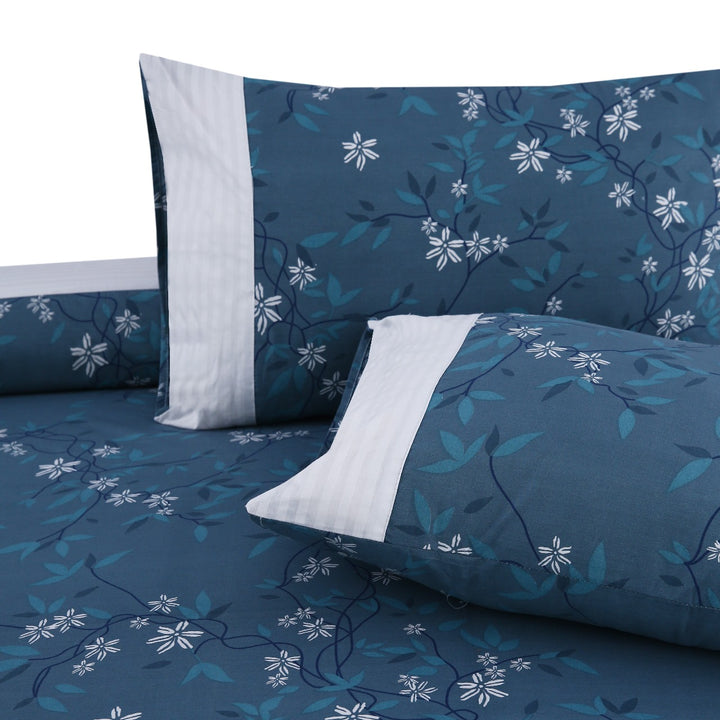 3 Pcs Cuffed Printed Bedsheet Set - 1514