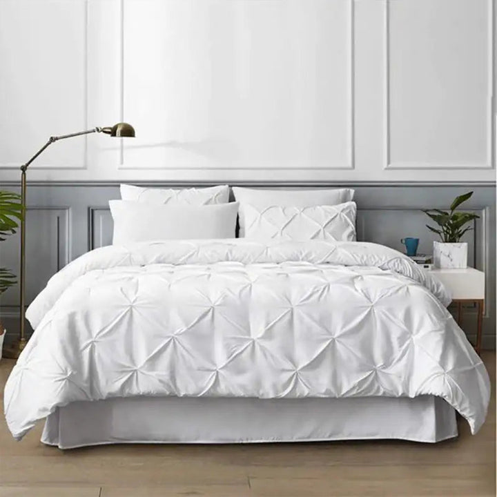 6 Pc's Luxury Diamond Pintuck Bedspread Light Filled White