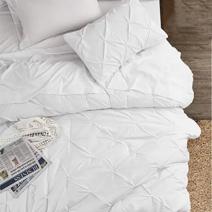 6 Pc's Luxury Diamond Pintuck Bedspread Light Filled White