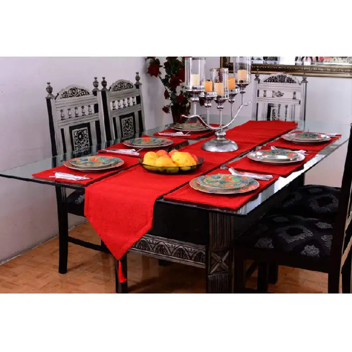 7 pcs Jutte Red Table Runner Set With Place Mats