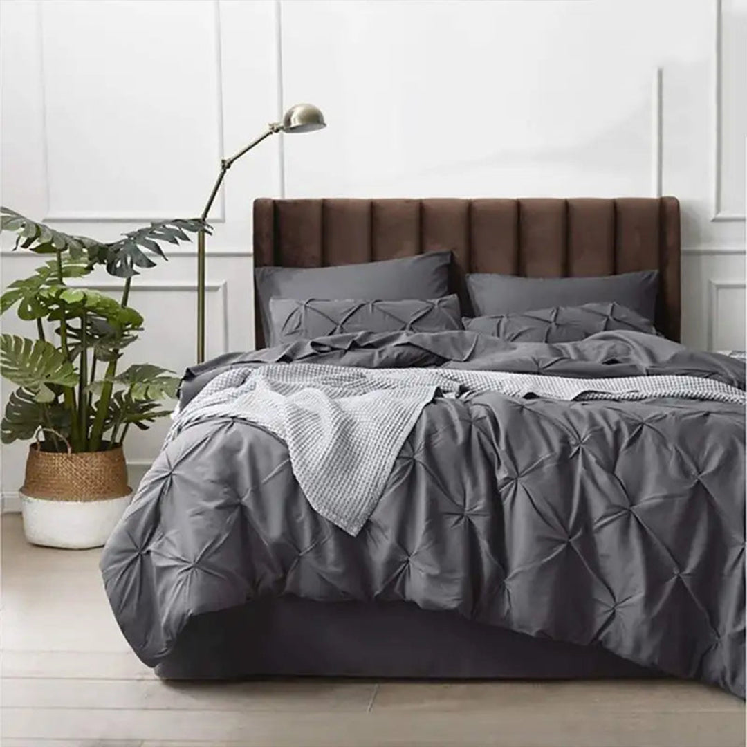 6 Pc's Luxury Diamond Pintuck Bedspread Light Filled Grey