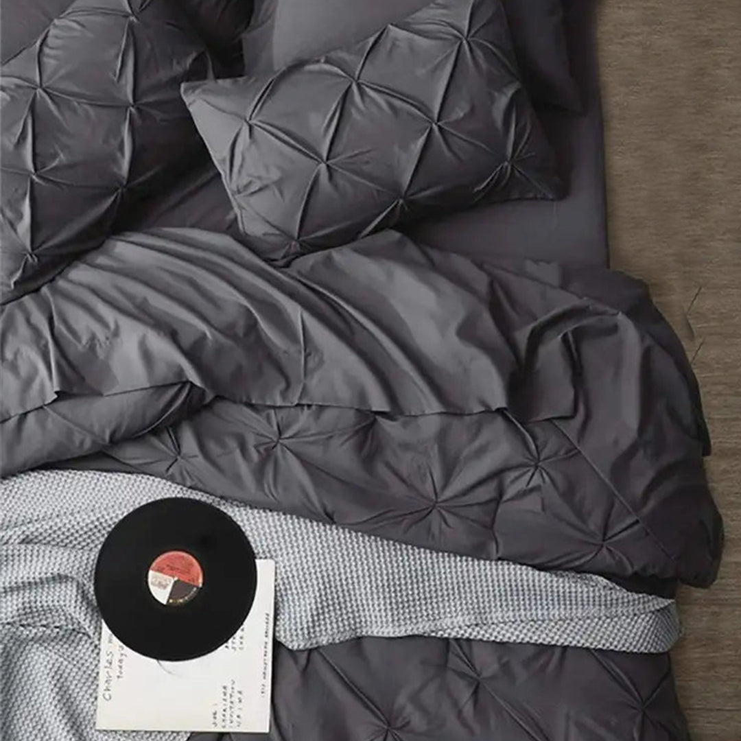 6 Pc's Luxury Diamond Pintuck Bedspread Light Filled Grey