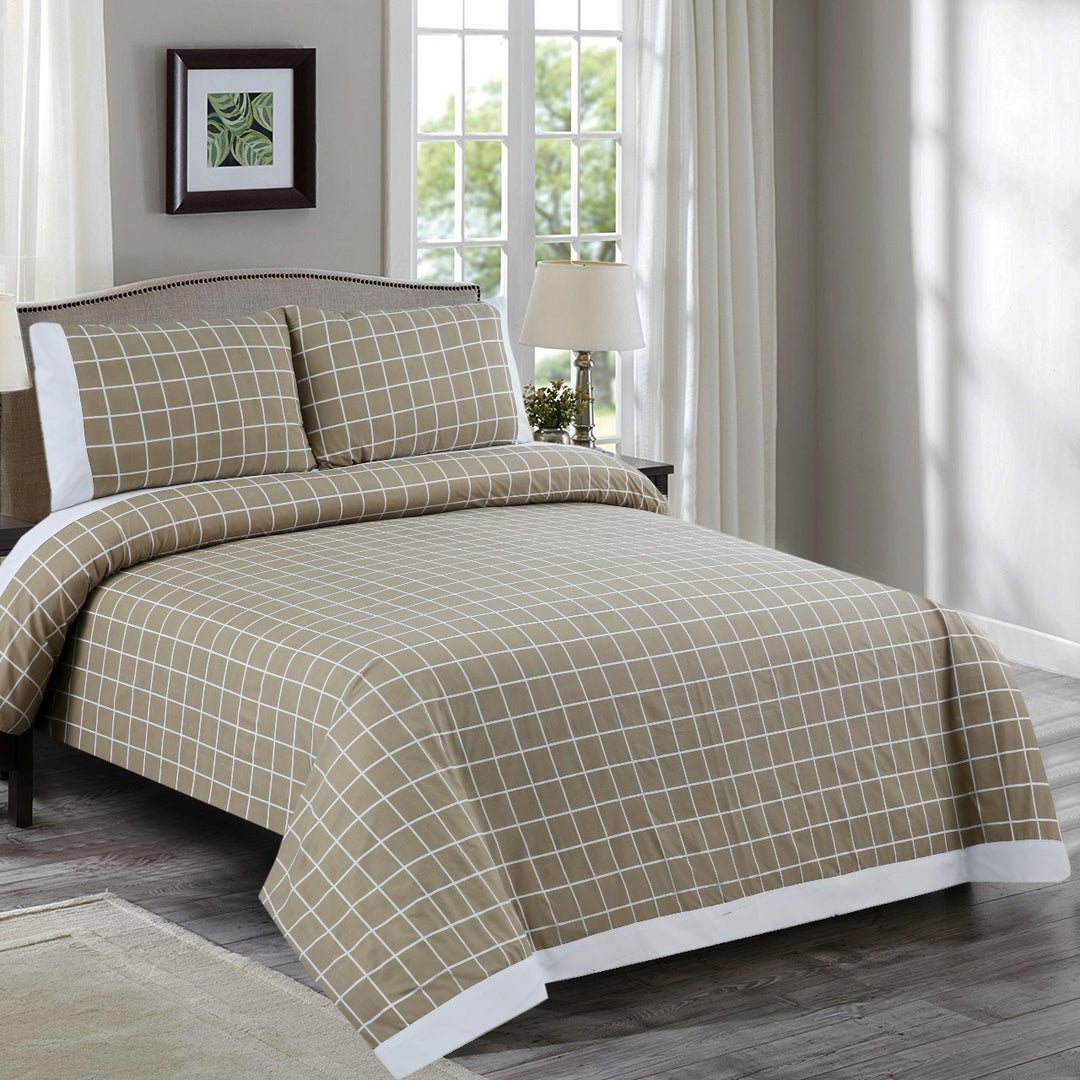 3 Pcs Cuffed Printed Bedsheet Set - 1350
