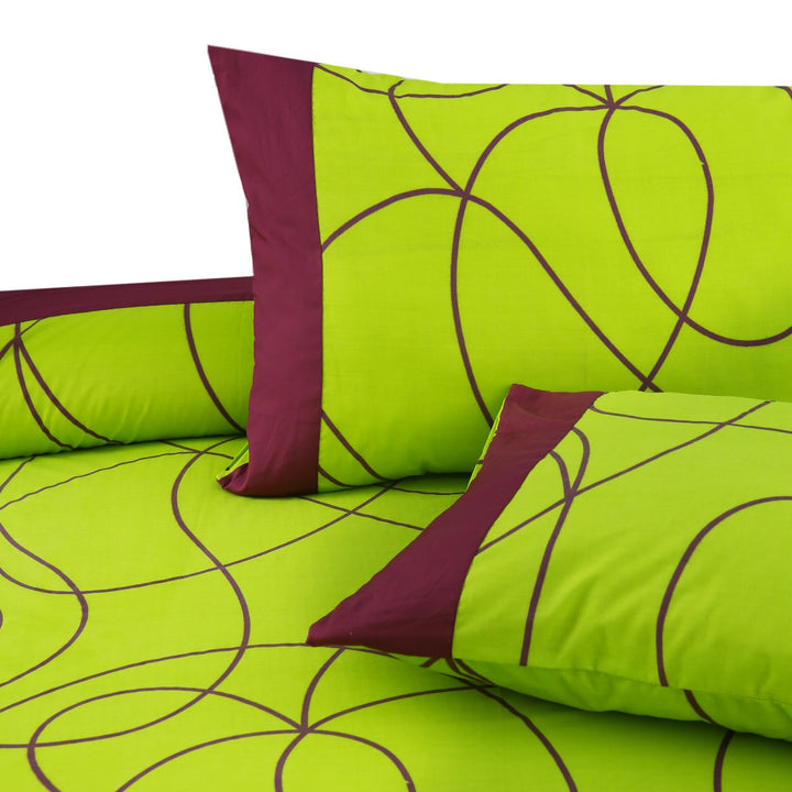 3 Pcs Cuffed Printed Bedsheet Set - 1352