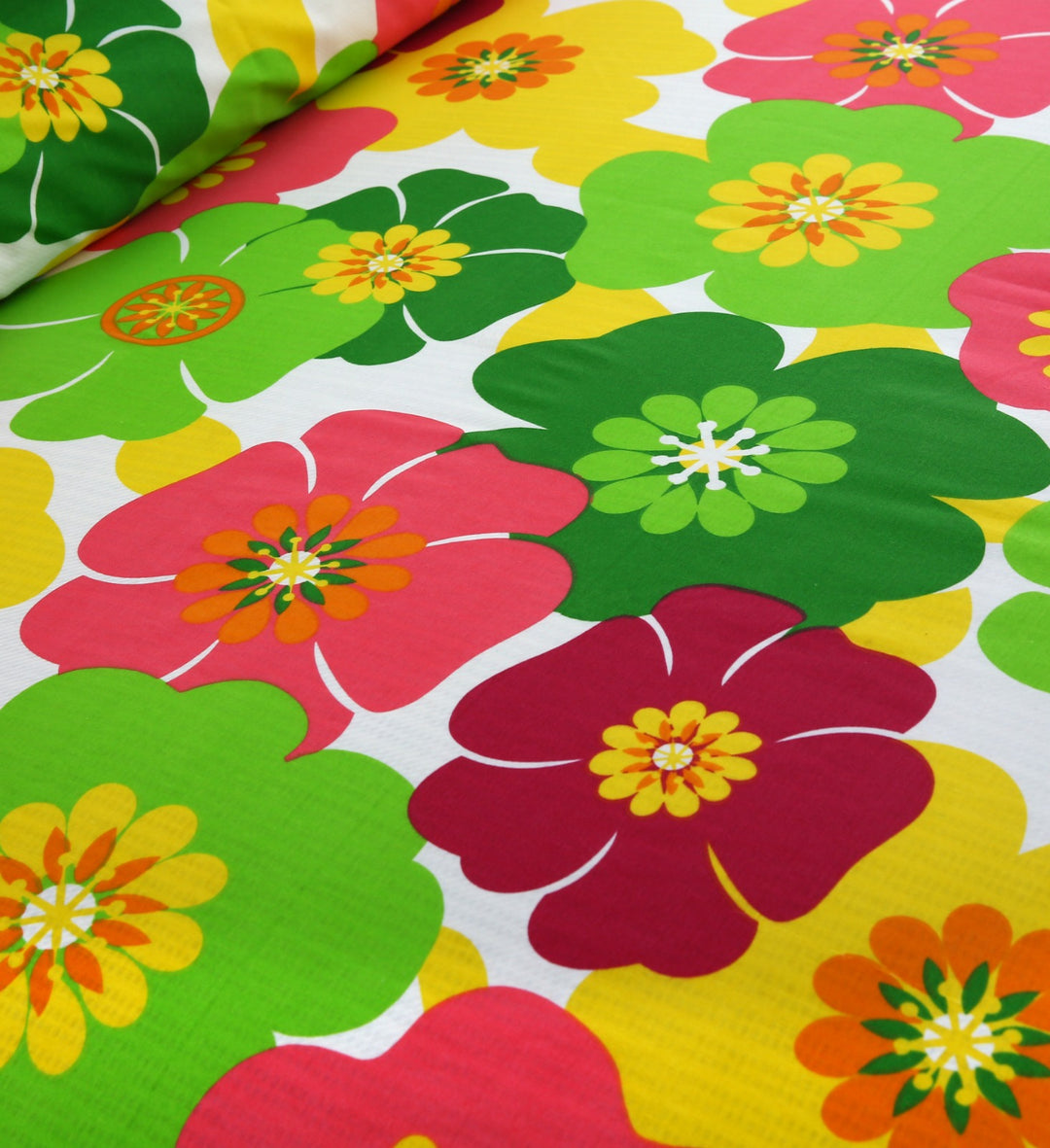 3 Pcs Premium Printed Bedsheet Set - 1398