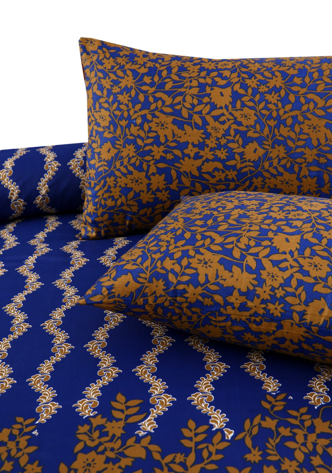 3 Pcs Premium Printed Bedsheet Set - 1463