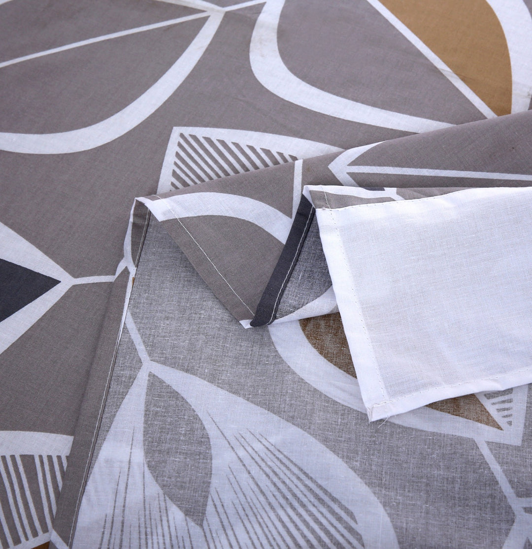 3 Pcs Cuffed Printed Bedsheet Set - 1475