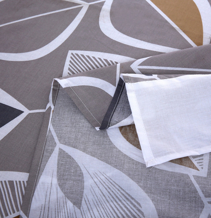 3 Pcs Cuffed Printed Bedsheet Set - 1475
