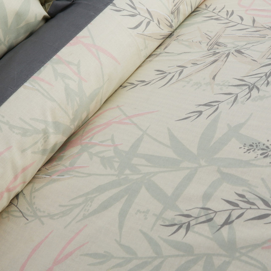 3 Pcs Cuffed Printed Bedsheet Set - 1560