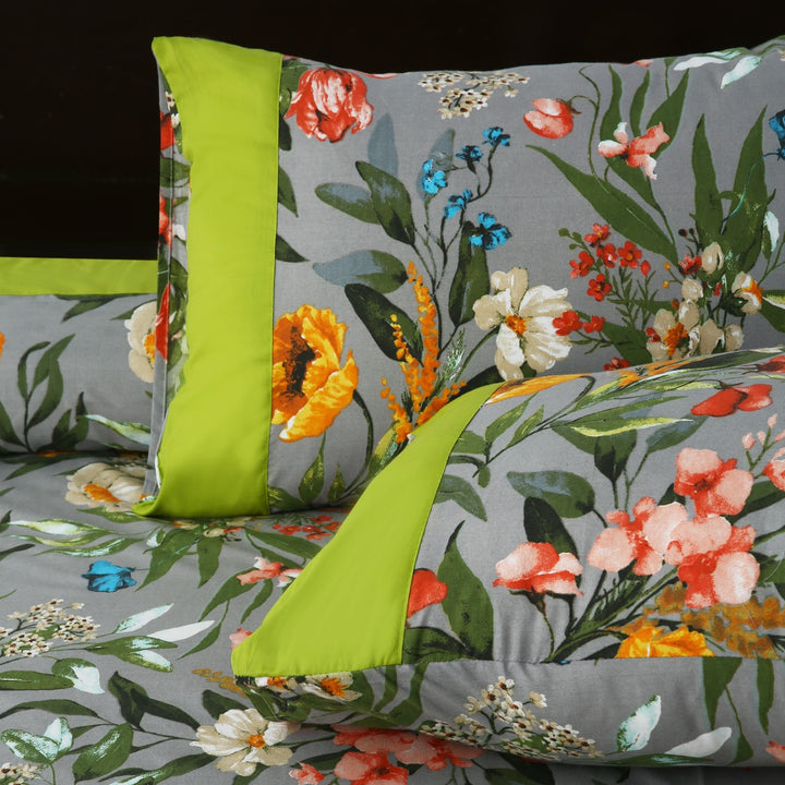3 Pcs Cuffed Printed Bedsheet Set - 1566