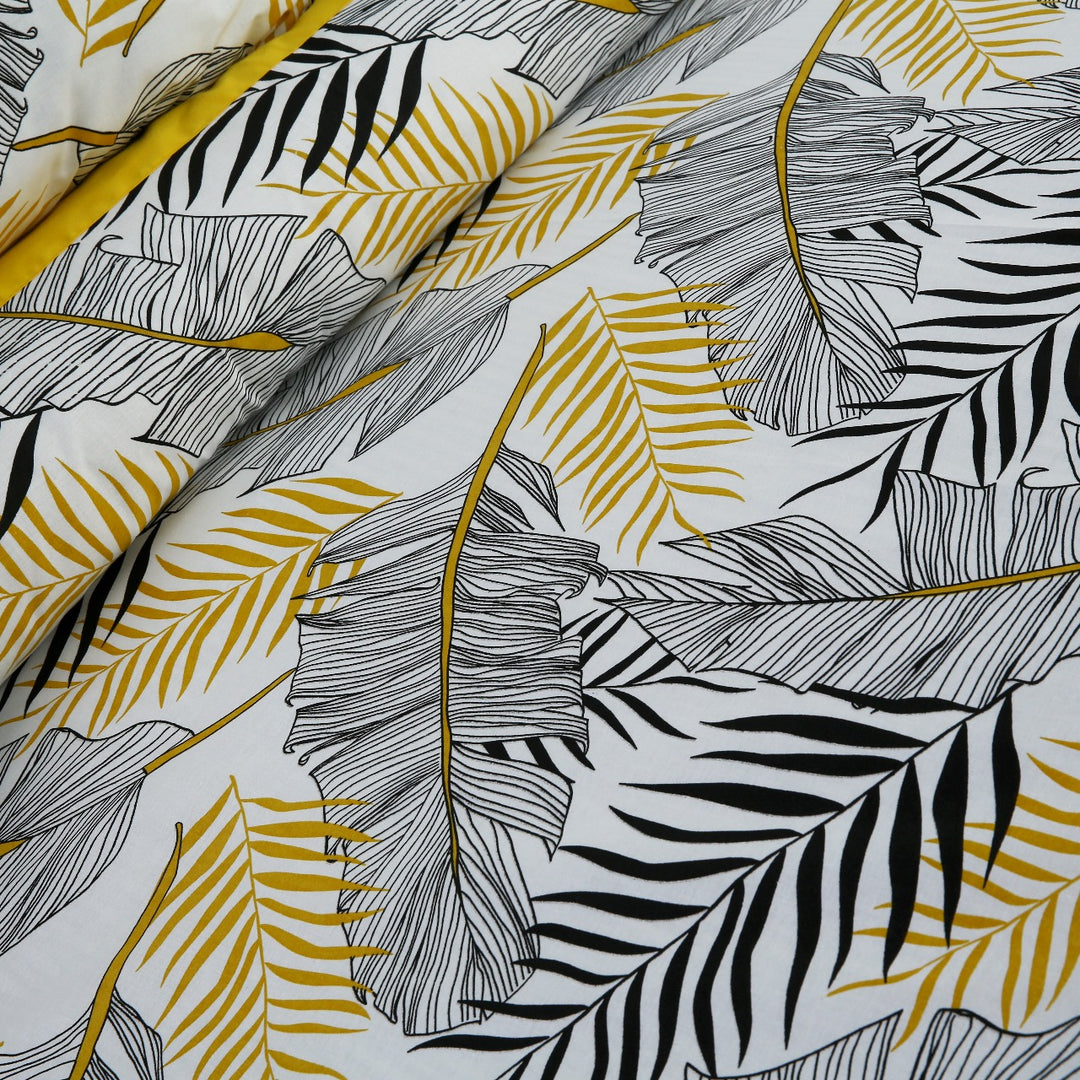 3 Pcs Cuffed Printed Bedsheet Set - 1568
