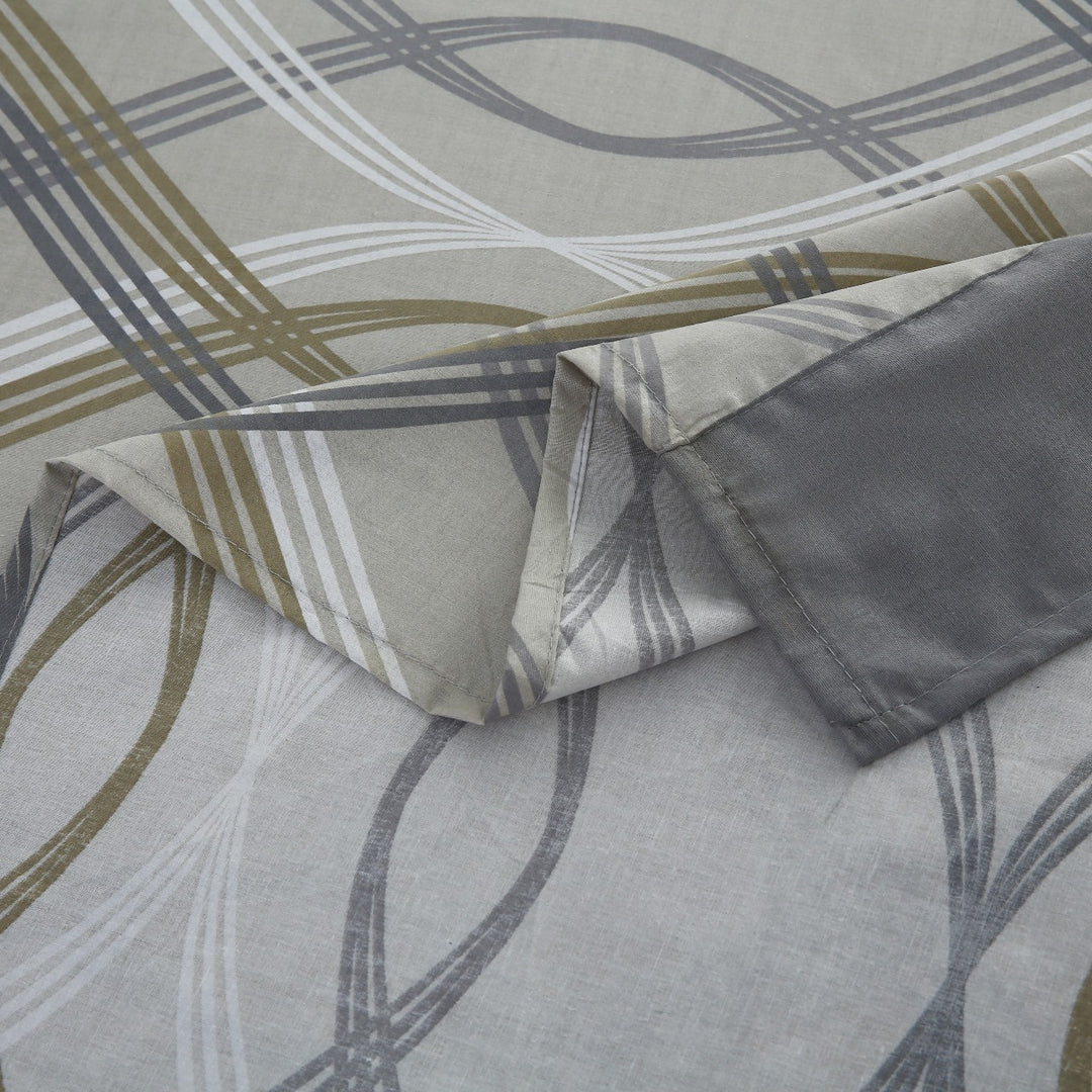 3 Pcs Cuffed Printed Bedsheet Set - 1569