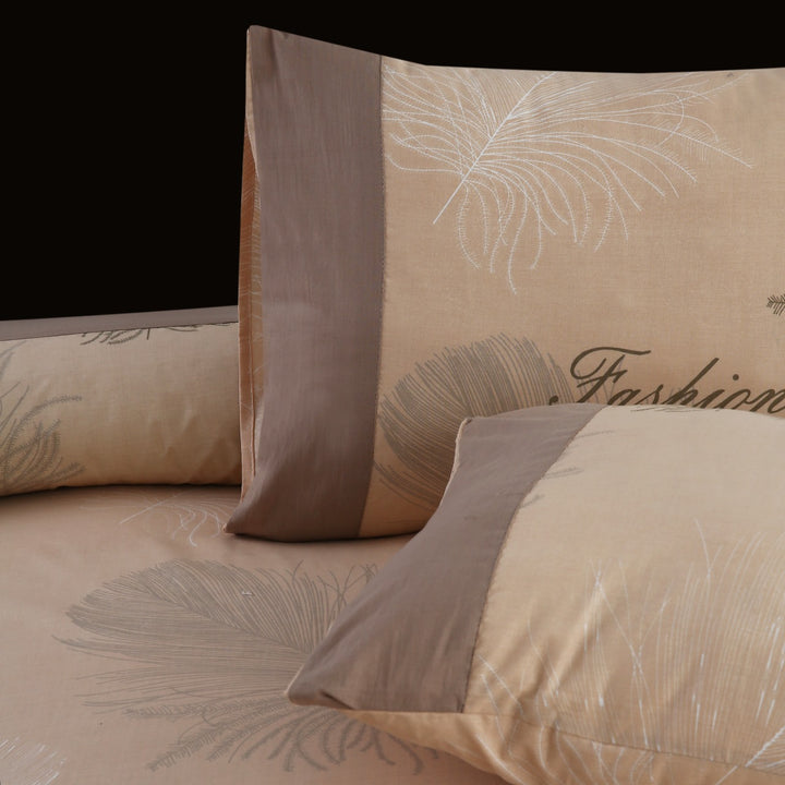 3 Pcs Cuffed Printed Bedsheet Set - 1572