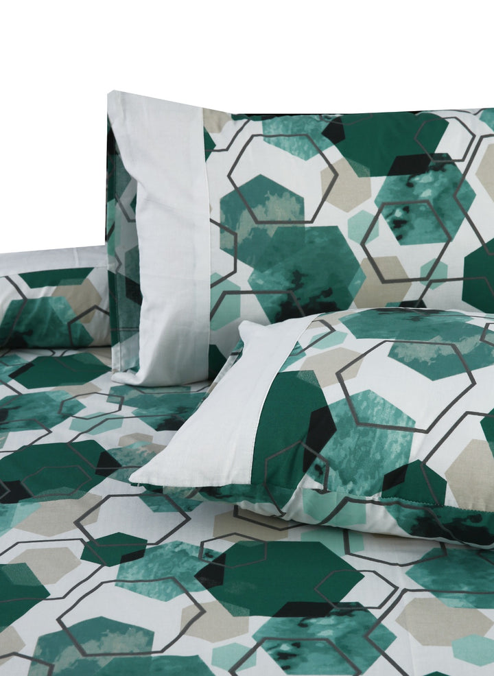 3 Pcs Cuffed Printed Bedsheet Set - 1622