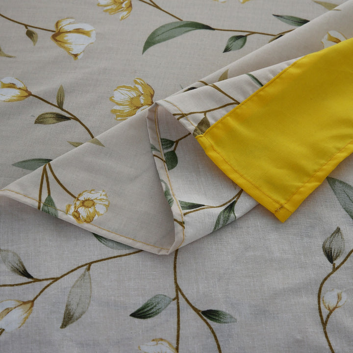 3 Pcs Cuffed Printed Bedsheet Set - 1619