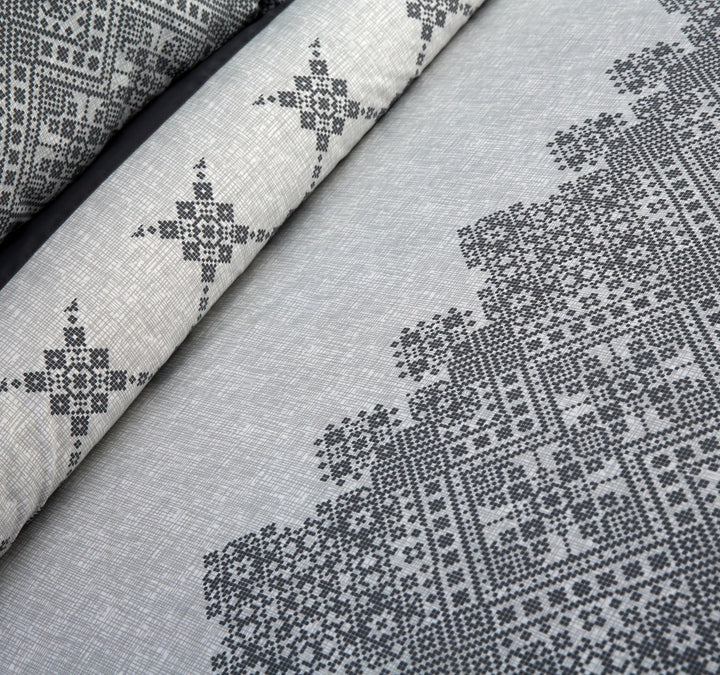 3 Pcs Cuffed Printed Bedsheet Set - 1624