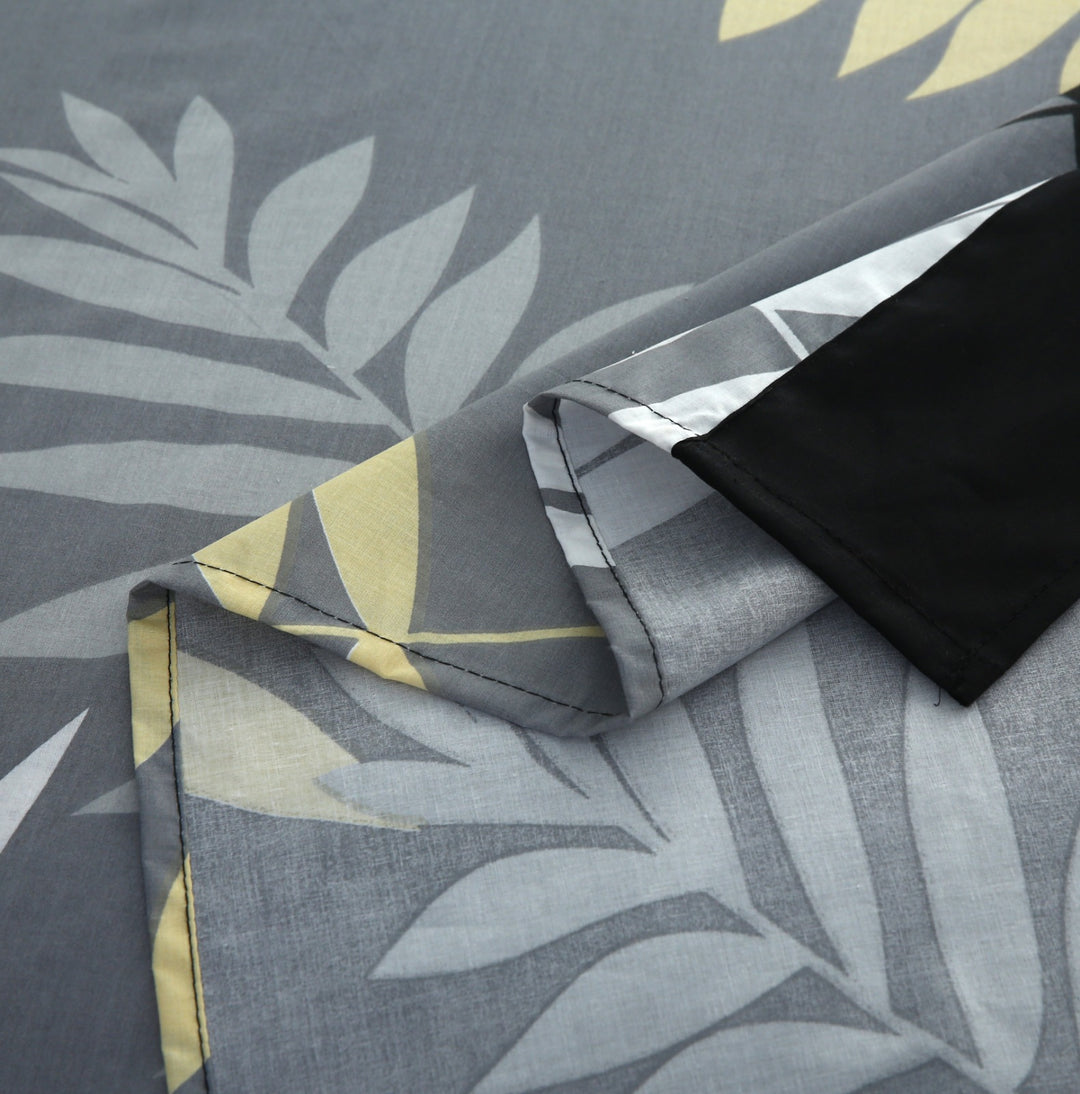 3 Pcs Cuffed Printed Bedsheet Set - 1626