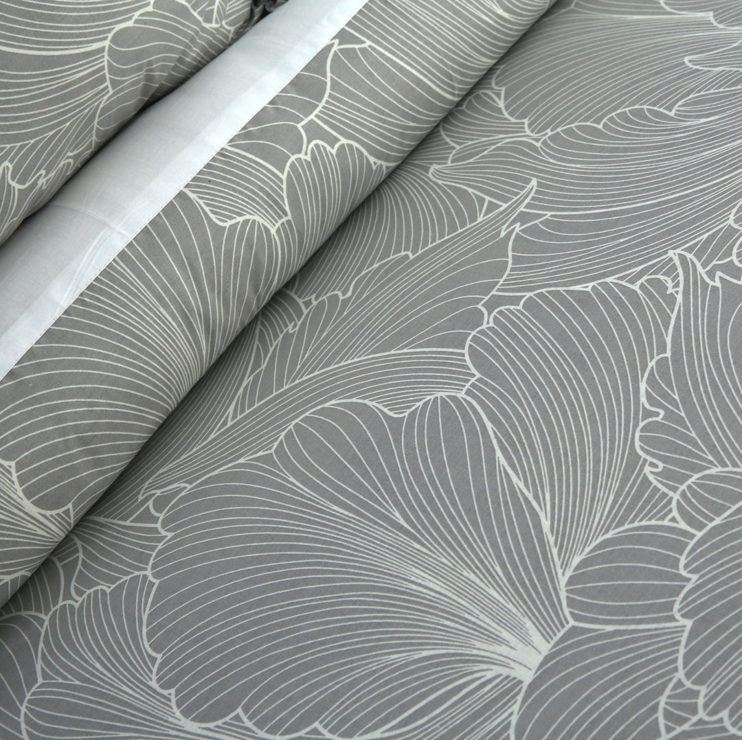 3 Pcs Cuffed Printed Bedsheet Set - 1630