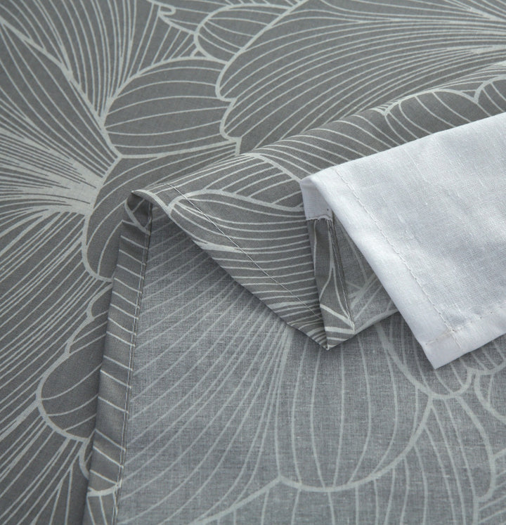 3 Pcs Cuffed Printed Bedsheet Set - 1630