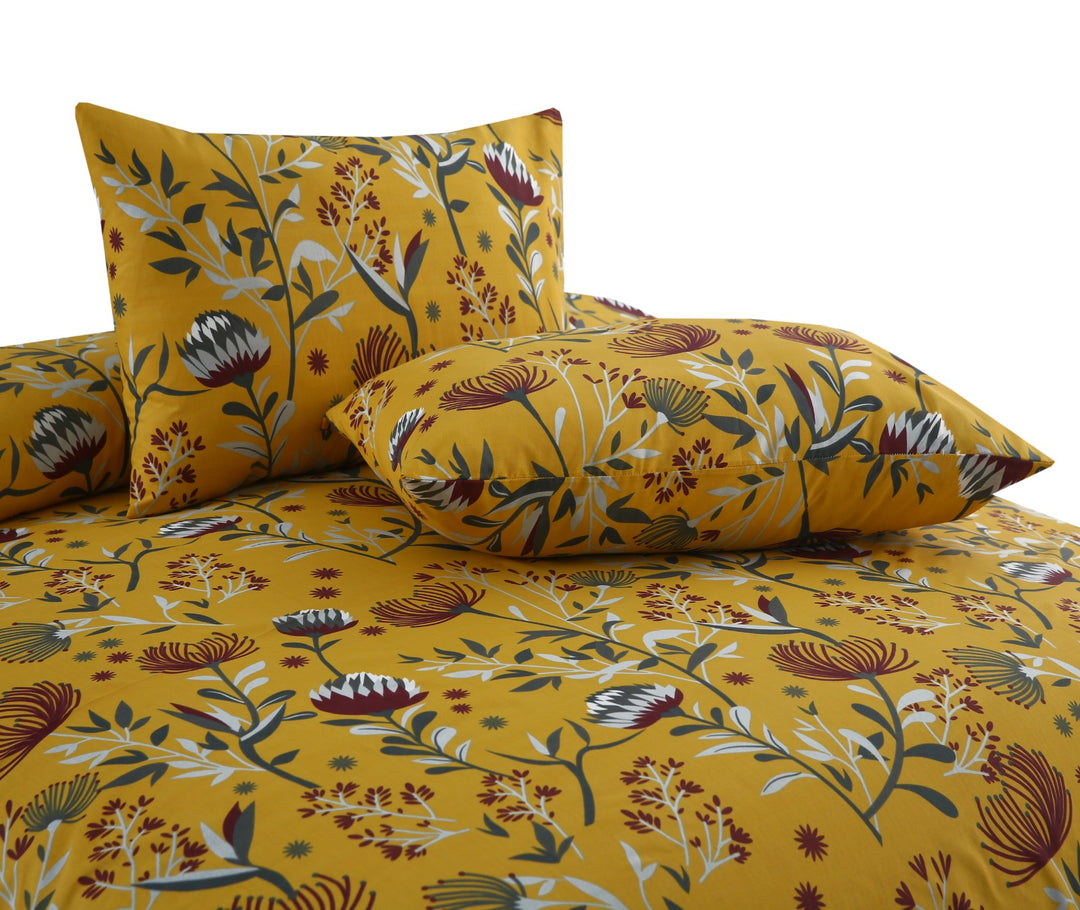 Classical Floral Premium Bedsheet - 1589