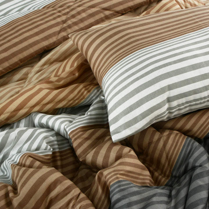 7 Pcs Striped Printed Comforter set - 1673
