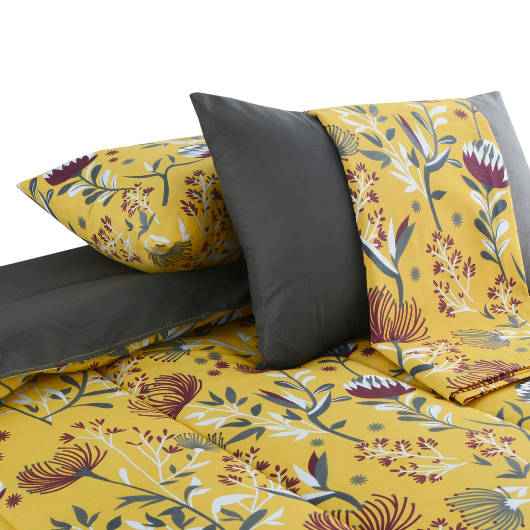 6 Pcs Classical Floral Comforter set - 1678
