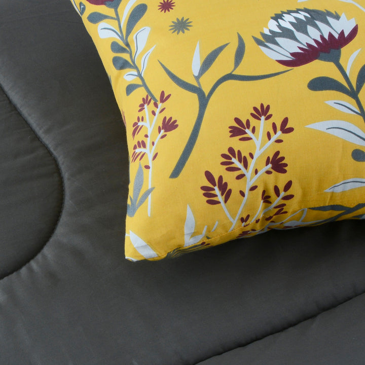 6 Pcs Classical Floral Comforter set - 1678
