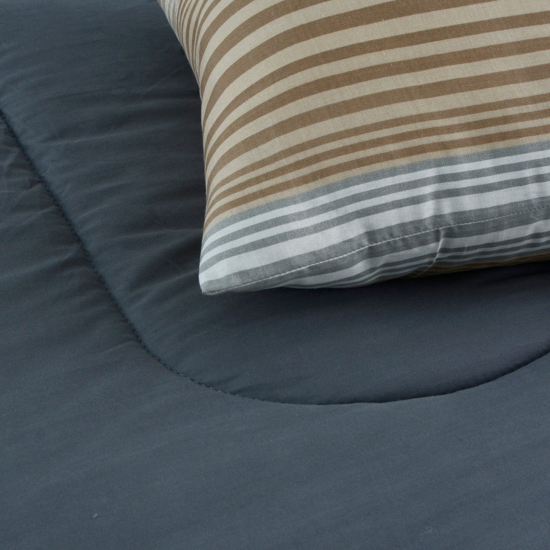 6 Pcs Striped Printed Comforter set - 1680