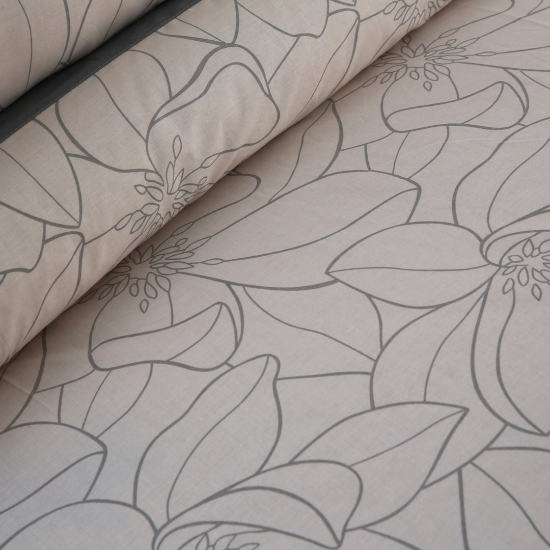 3 Pcs Cuffed Printed Bedsheet Set - 1690