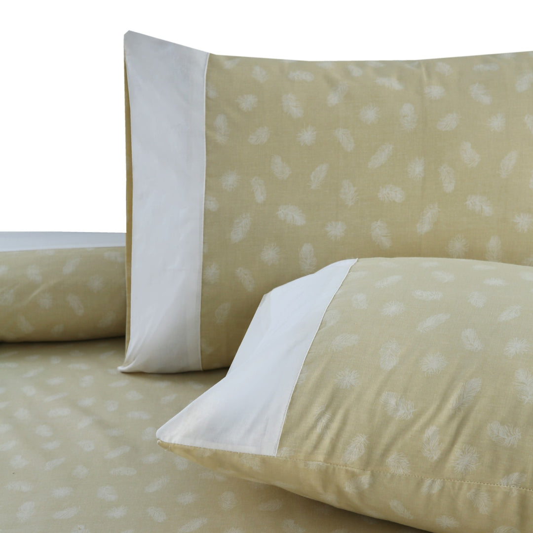 3 Pcs Cuffed Printed Bedsheet Set - 1687