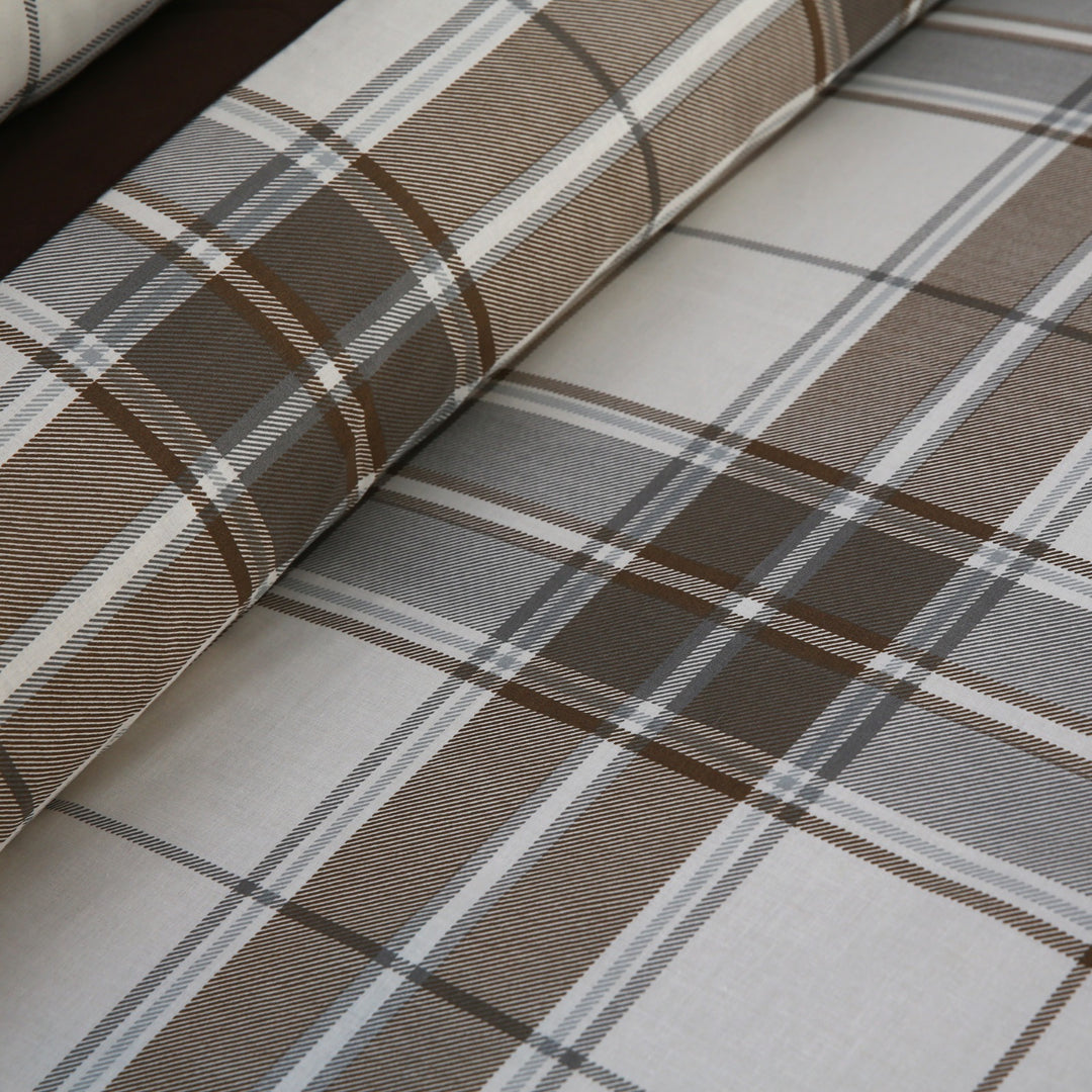 3 Pcs Cuffed Printed Bedsheet Set - 1696