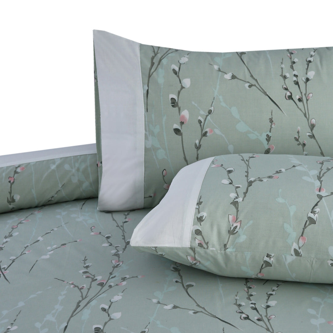 3 Pcs Cuffed Printed Bedsheet Set - 1699