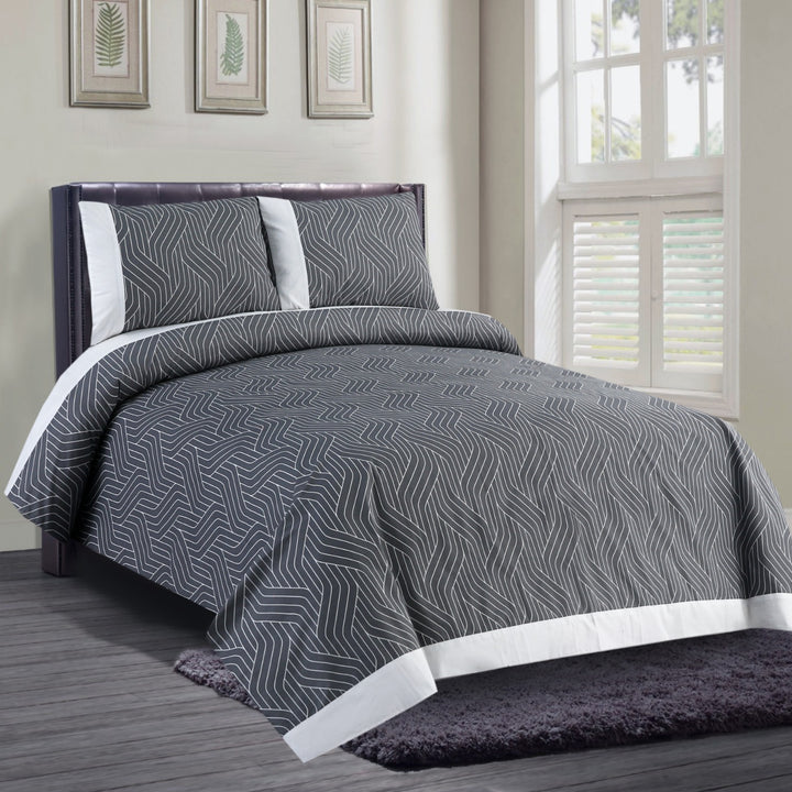 3 Pcs Cuffed Printed Bedsheet Set - 1706